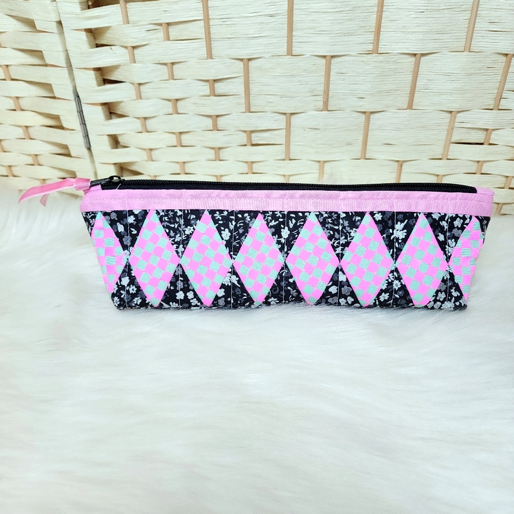 Handmade Quilted Makeup Brush Pencil Bag Pink Standing Fully Lined
